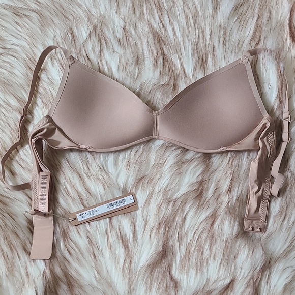 NWT SKIMS Wireless Form Push Up Plunge Bra Size 34A Clay - Picture 3 of 7